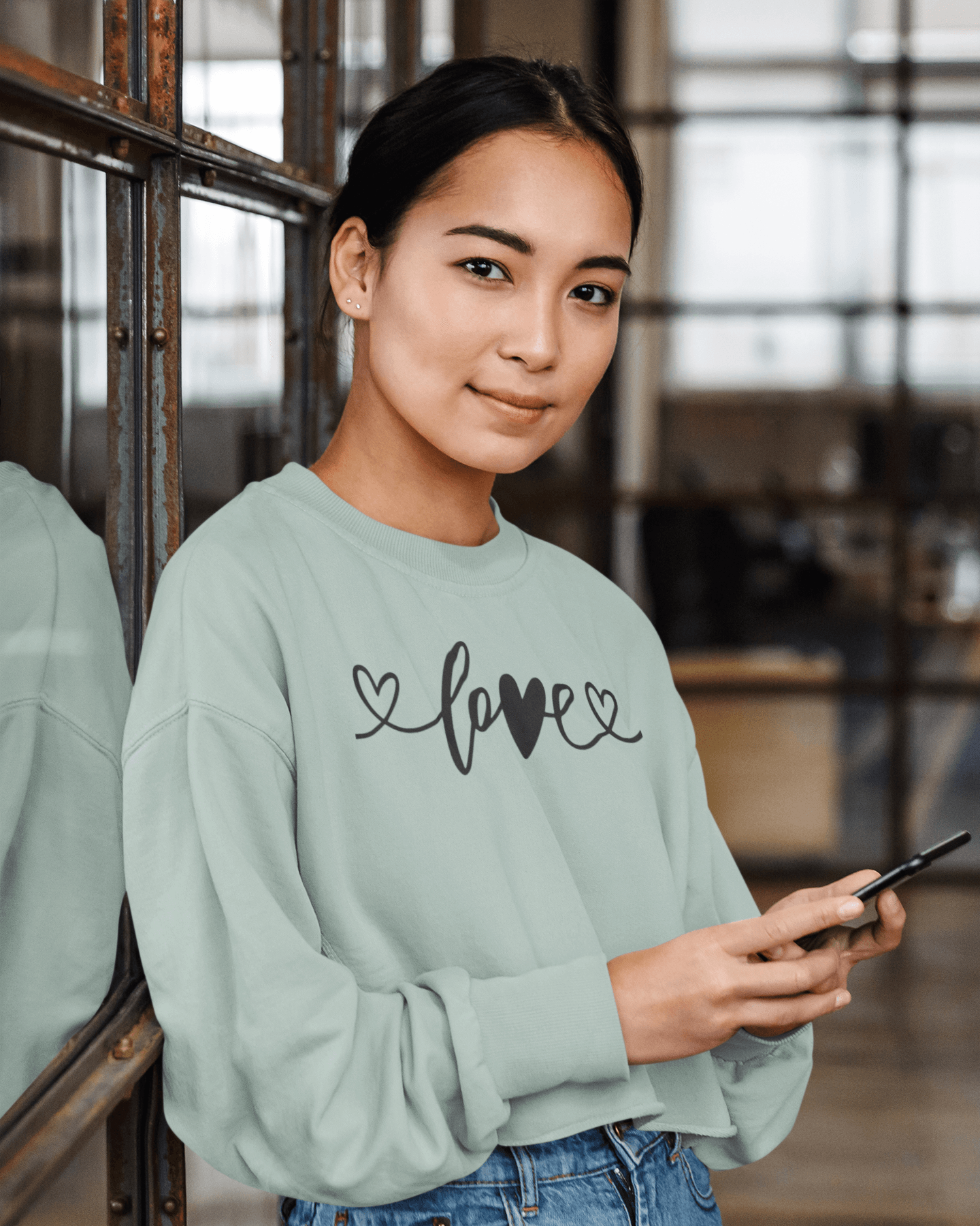 Love Lightweight Cropped Crew